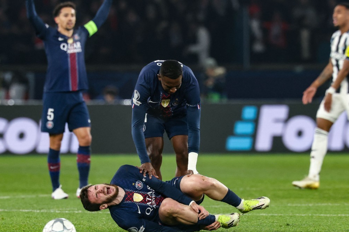 쓰러진 크바라츠헬리아. 연합뉴스