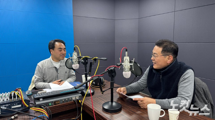 2월 1일 첫 방송되는 '이기원의 크리스천Q'에서는 이상천 목사(강릉크리스마스축제조직위원장, 강릉장로교회)가 출연해 제5회 강릉크리스마스축제를 돌아보고 목회와 신앙인으로의 진솔한 이야기를 전할 예정이다. 최진성 아나운서