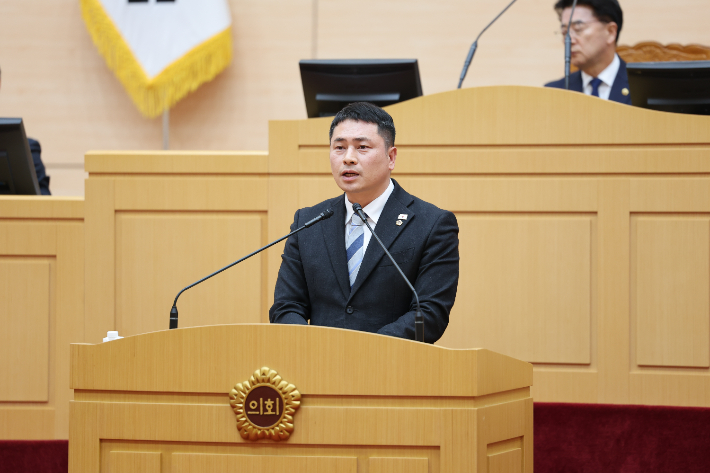 전남도의회 임형석 의원(더불어민주당ㆍ광양 1)은 1월 30일, 제396회 임시회 본회의 5분 자유발언을 통해  '전남·광주특별시 설치를 위한 특별법안'에 전남·광주 특별시의 주 청사를 '전남'으로 명문화해야 한다고 주장했다. 전남도의회 제공  