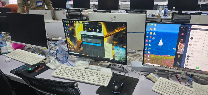 캄보디아 로맨스스캠 범죄에 사용된 PC들. 충남경찰청 제공