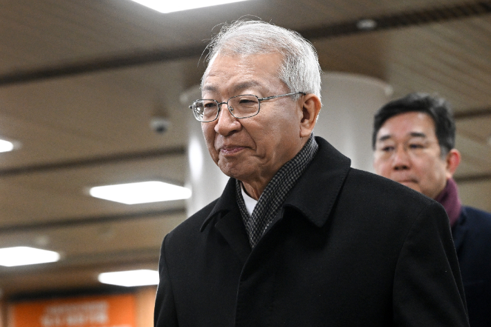 항소심 선고 출석하는 양승태 전 대법원장. 연합뉴스