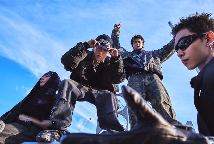 오율·률·우진·루이로 이루어진 4인조 보이그룹이다. 모어비전 제공