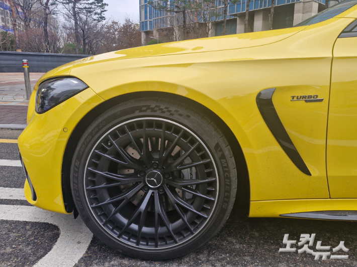 AMG Y-스포크 경량 알로이 휠. 박희원 기자