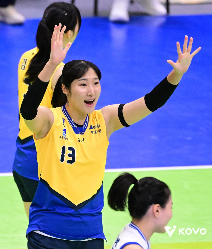 현대건설 주전 아웃사이드 히터 정지윤. 한국배구연맹 