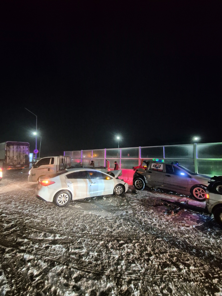 사고 수습 모습. 충남 청양소방서 제공