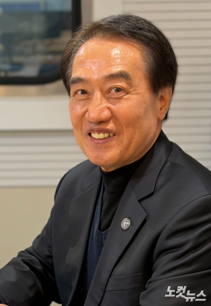  제주도자치경찰위원회 박영부 위원장. 제주CBS