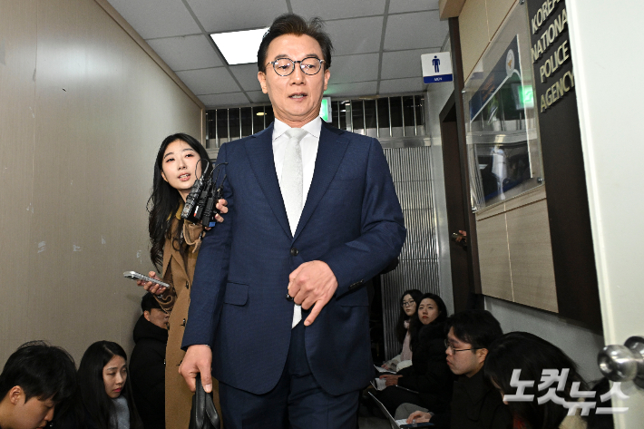 전재수 전 해양수산부 장관이 2일 북구갑 지역위원장직을 내려놓으며 사실상 출마 준비에 들어갔다. 류영주 기자