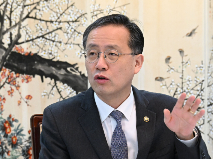 이형일 재정경제부 차관이 3일 서울 종로구 정부서울청사에서 열린 시장상황점검회를 주재하고 있다. 재정경제부 제공 