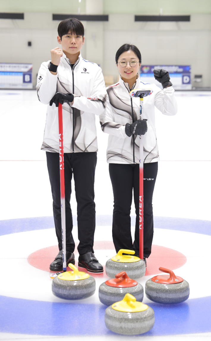 김선영-정영석 조. 연합뉴스