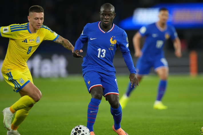 프랑스 국가대표로 뛰던 은골로 캉테(오른쪽). 연합뉴스