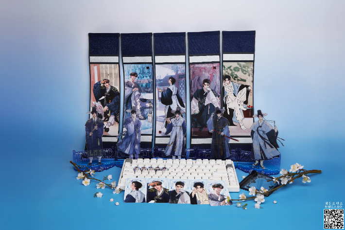 캐릭터 굿즈. 네이버웹툰 제공 