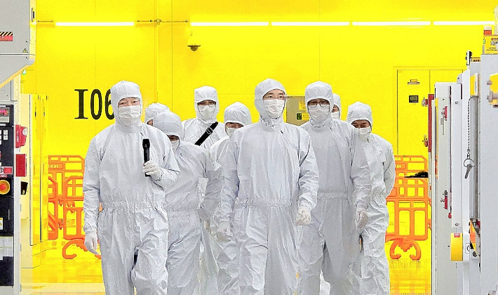 삼성전자 기흥캠퍼스 내 첨단 복합 반도체 연구개발(R&D) 센터인 NRD-K 클린룸 시설. 연합뉴스