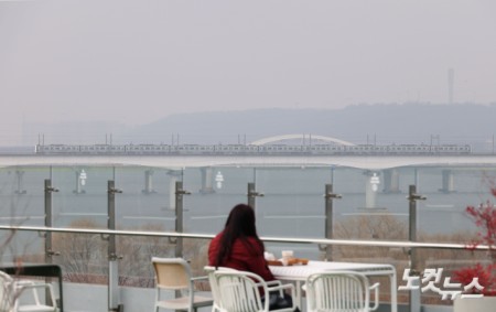 초미세먼지 가득한 서울