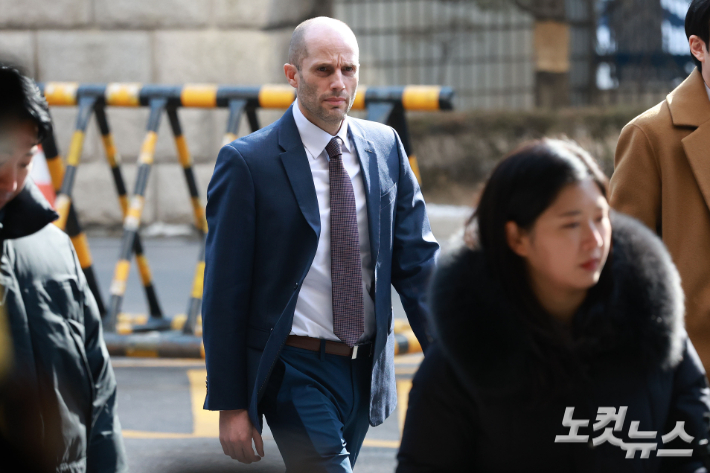 쿠팡의 대규모 개인정보 유출 사태에 대해 '셀프 조사'로 증거를 인멸한 혐의를 받는 해롤드 로저스 쿠팡 한국 임시 대표. 류영주 기자