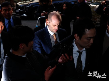 경찰, 쿠팡 로저스 2차 조사...국회 위증 혐의