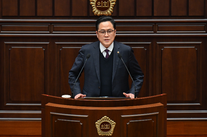  이승연 의원은 6일 열린 부산시의회 제333회 임시회 5분 자유발언에서 "노상공영주차장은 수많은 민원과 행정력 낭비의 온상이 되고 있다고 지적했다. 부산시의회 제공