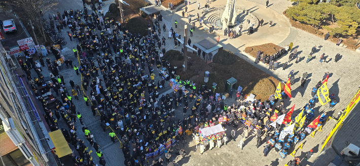 7일 오후 과천 도심에서 열린 주택공급 반대 집회장 모습. 독자 제공