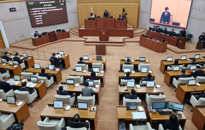 대전·충남 통합, 시의회서도 여야 '갈등'…민주당 "주민투표 임시회 원천 무효"