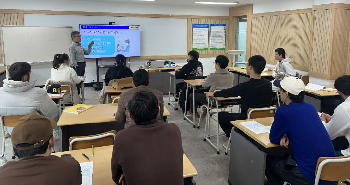 외국인 유학생 한국어 교육. 전라남도 제공