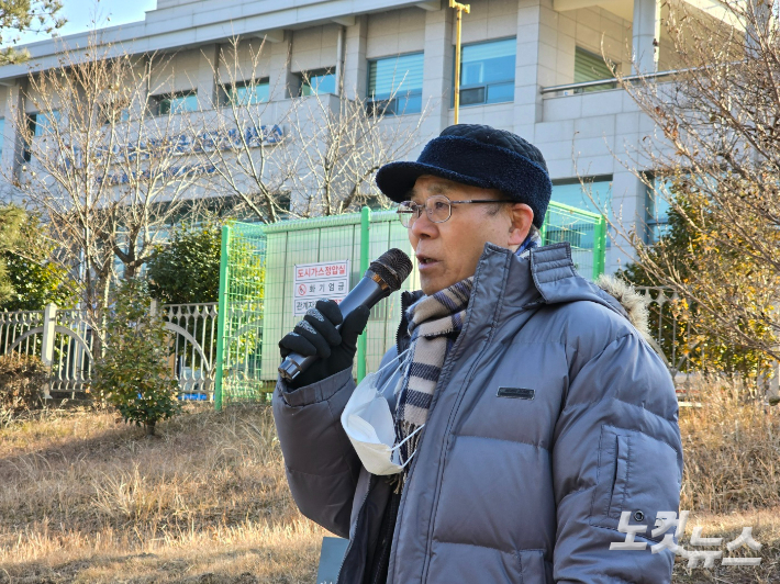 정한수 목사가 추모식에서 발언하고 있다. 전남CBS