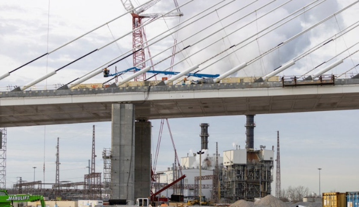 공사 중인 고디 하우 국제대교. 연합뉴스