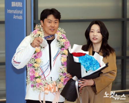 올림픽 400번째 메달 김상겸, 은메달과 함께 귀국