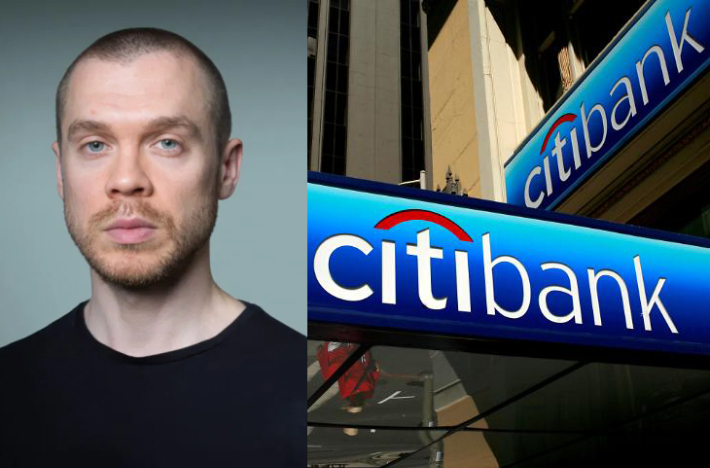 신문배달 일을 하며 빈민가에서 성장한 게리 스티븐슨은 영국 시티은행에 입사 후 백만장자 트레이더에 올랐지만 세계 금융위기 이후 부의 불평등 해소를 설파하며 금융전문가로 활동하고 있다.