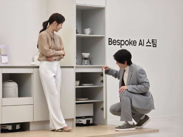 삼성전자, 2026년형 비스포크 AI 스팀 로봇청소기 출시. 삼성전자 제공