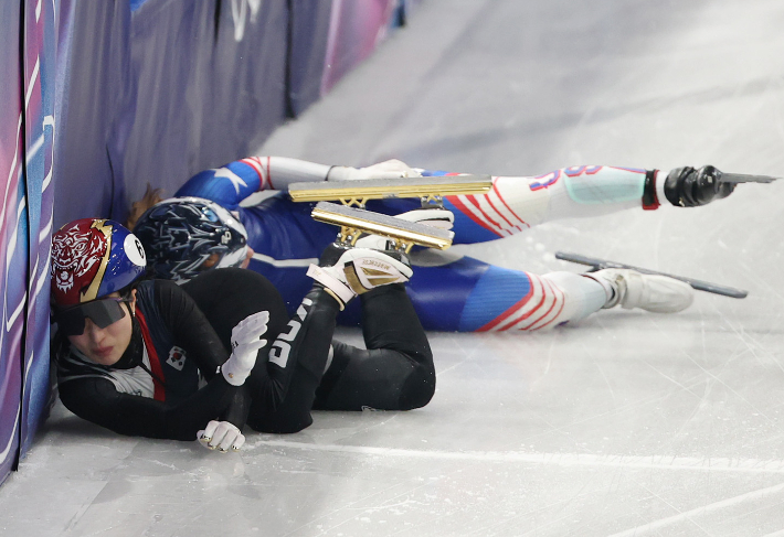 충돌한 김길리와 스토더드. 연합뉴스