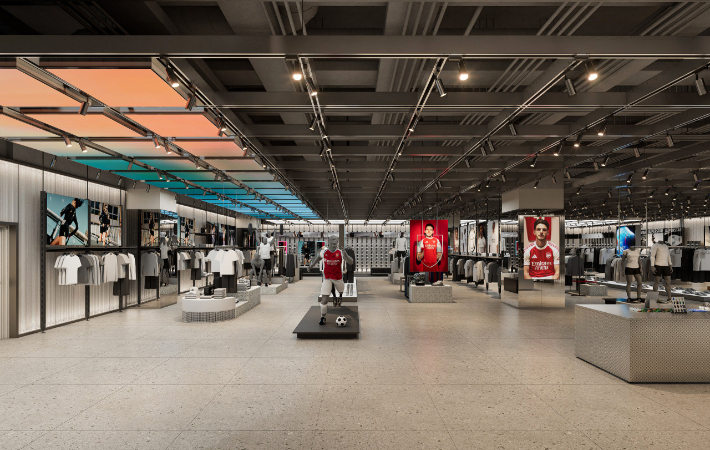 롯데백화점은 유통업계 최초로 13일 잠실 롯데월드몰 3층에 약 210평 규모의 '아디다스 롯데월드몰 브랜드 센터'를 연다. 롯데백화점 제공