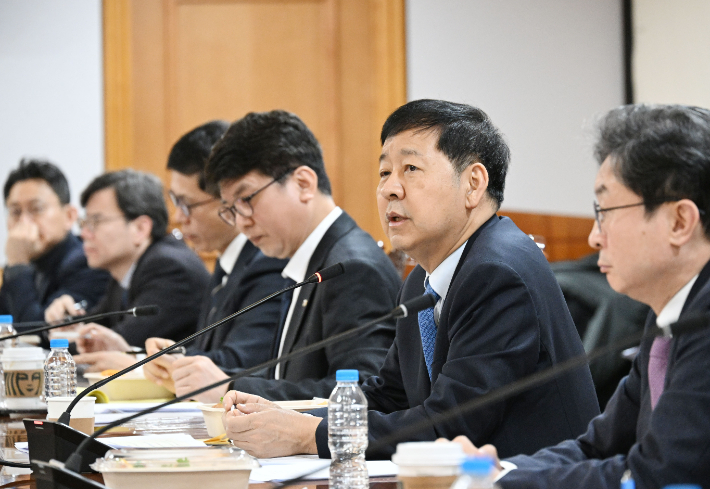 정부 "빗썸 사태, 가상자산 거래소 내부통제 전반 점검"