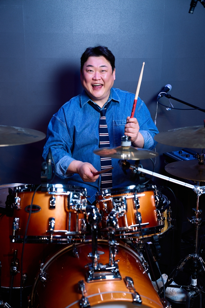 아묻따밴드 드럼 김준현. 넥스타엔터테인먼트 제공