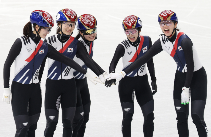 쇼트트랙 여자 대표팀. 연합뉴스