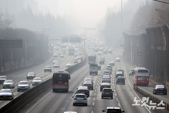 설 연휴 고속도로. 윤창원 기자