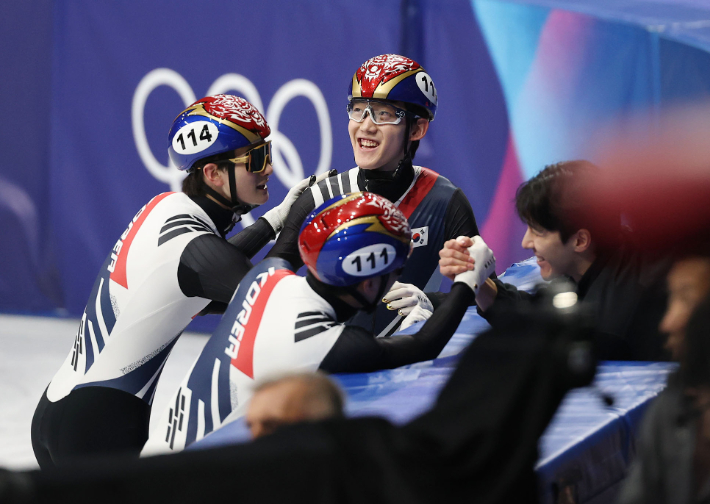 쇼트트랙 남자 5000m 계주 결승 진출 성공. 연합뉴스