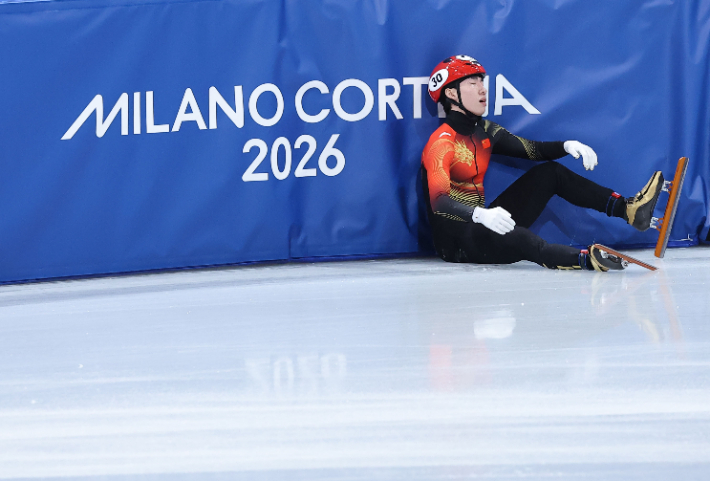 8년 만의 올림픽을 아쉽게 노 메달로 마무리한 중국 쇼트트랙 대표 린샤오쥔. 연합뉴스  