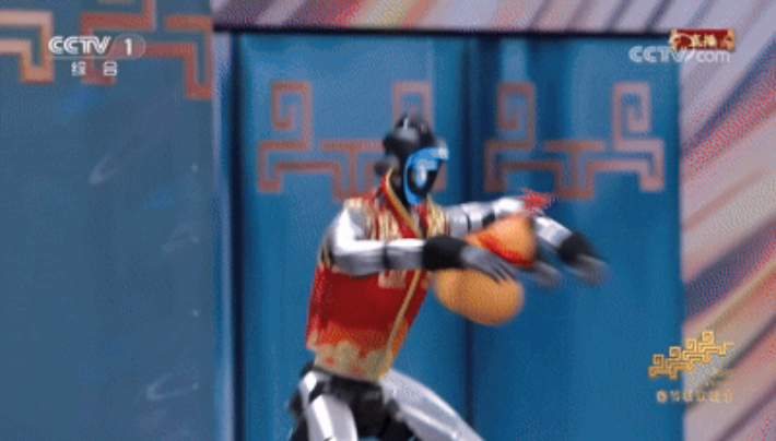 중국 춘제 갈라쇼에서 취권 선보인 유니트리의 휴머노이드 로봇. 유튜브 CCTV 채널 캡처