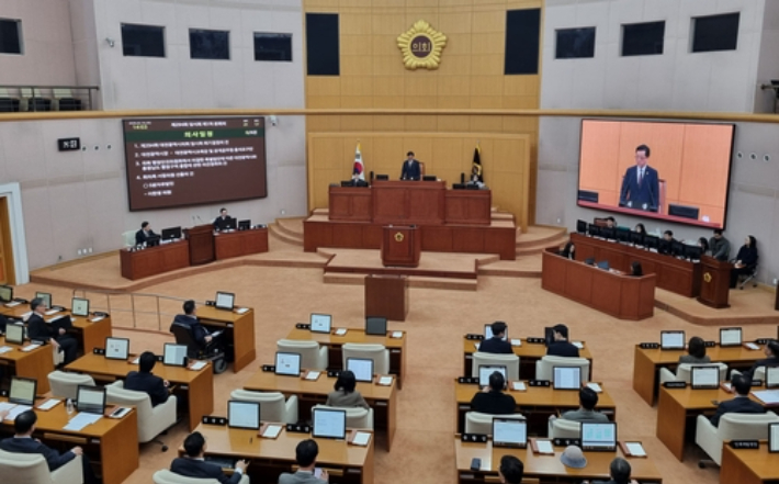 "재의결? 지난번과 내용 달라"…대전시의회·충남도의회, 행정통합 반대 의견 '가결'
