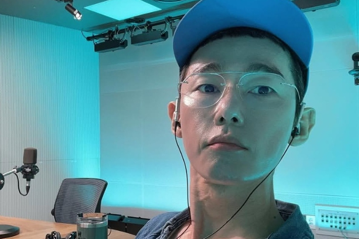 허지웅 SNS 캡처