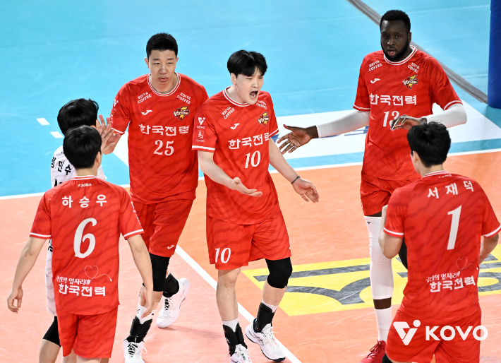 한국전력 승리. 한국배구연맹