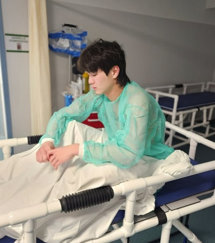 연습 도중 무릎을 다쳐 병원으로 옮겨진 이승훈. 이승훈 SNS 캡처