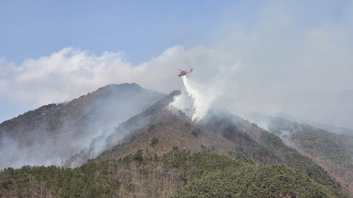 함양 산불. 경남도청 제공 