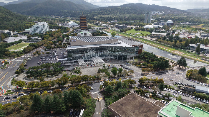 경주보문단지에 있는 화백컨벤션센터. 경주시 제공