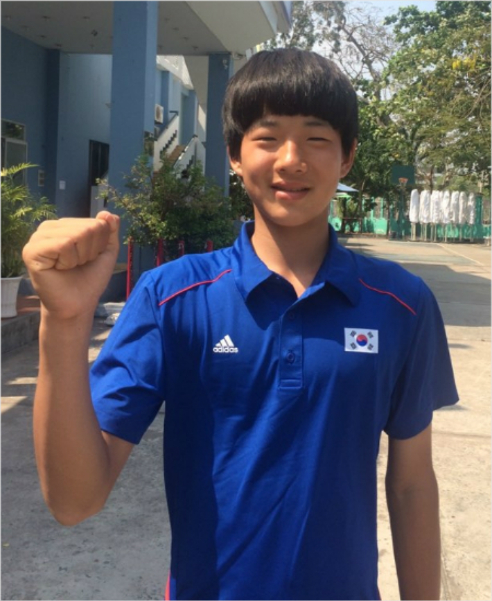 2016년 국제테니스연맹(ITF) U-14 아시아선수권대회 남자 단식에서 우승한 김동주. 대한테니스협회 