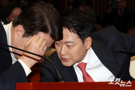 논의하는 장동혁-신동욱