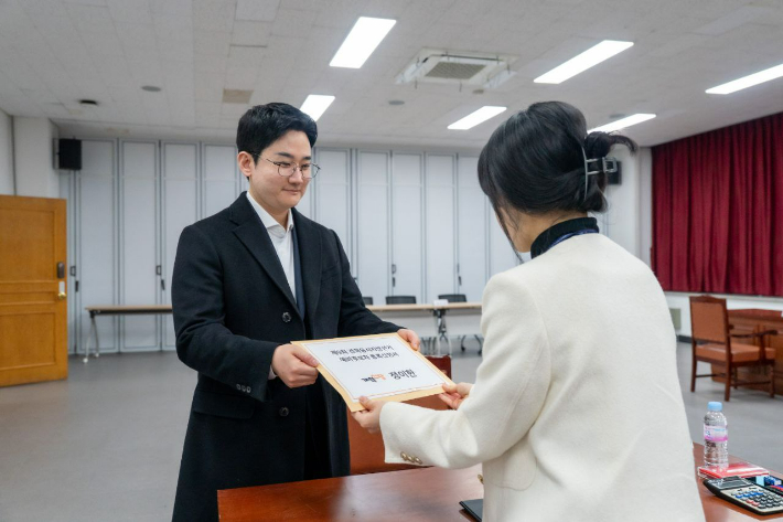 부산시장 예비후보로 등록한 개혁신당 정이한 대변인. 개혁신당 제공
