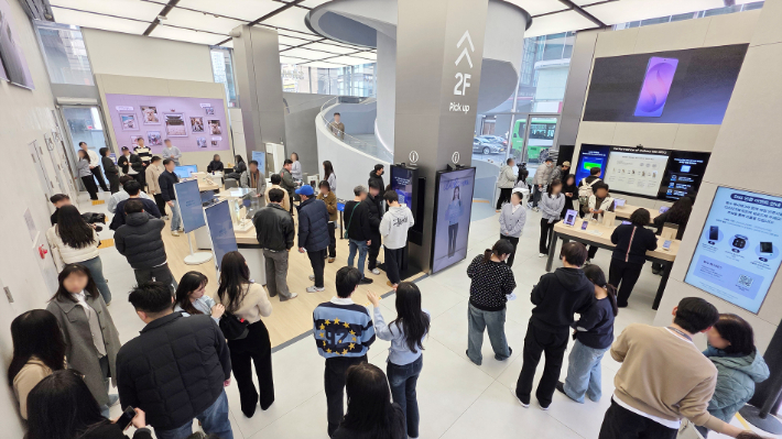 삼성 강남에 오픈한 '갤럭시 스튜디오' 전경. 삼성전자 제공