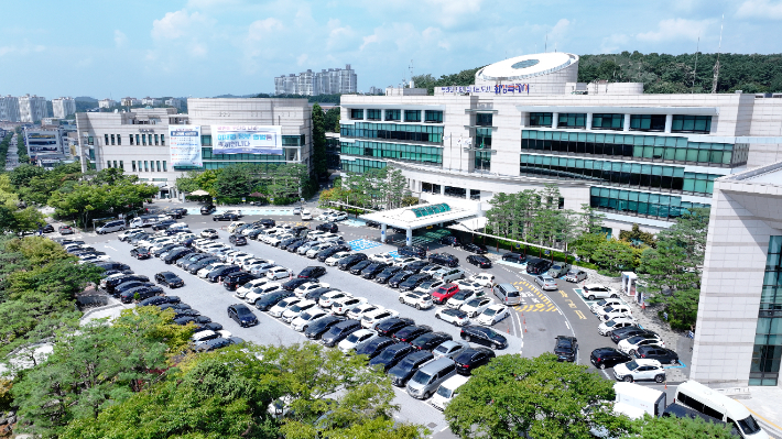 경기 화성시청 청사. 화성시 제공