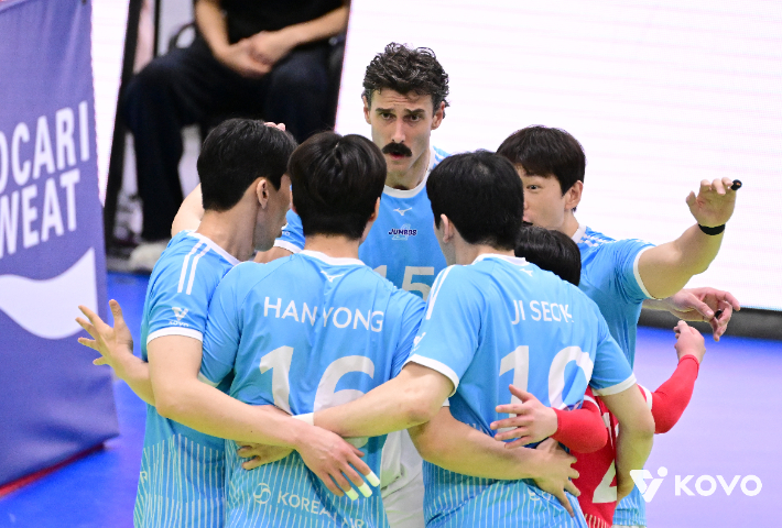 대한항공 승리. 한국배구연맹