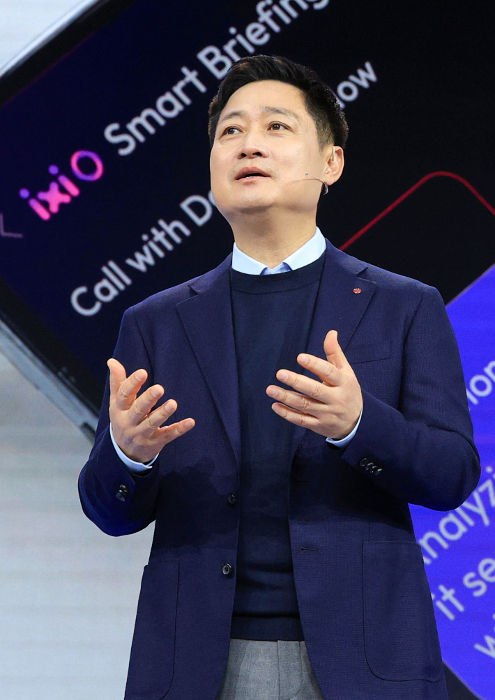MWC26 기조 연설 나선 LG유플러스 홍범식 CEO. LG유플러스 제공